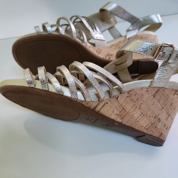 Isaac Mizrahi Gold Leather Strappy Cork Wedge Sandals Size 10W - Picture 6 of 7